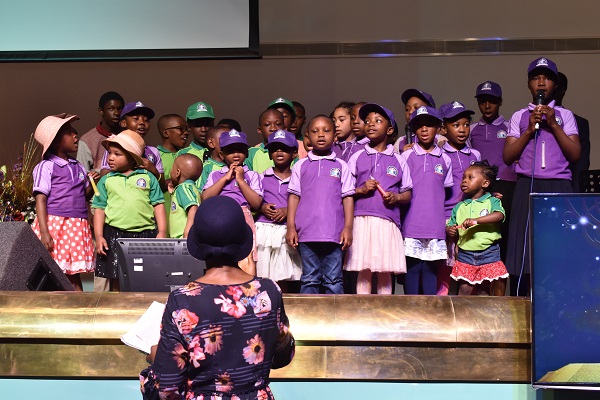 Children from Borough Region singing at their 2018 Children's program